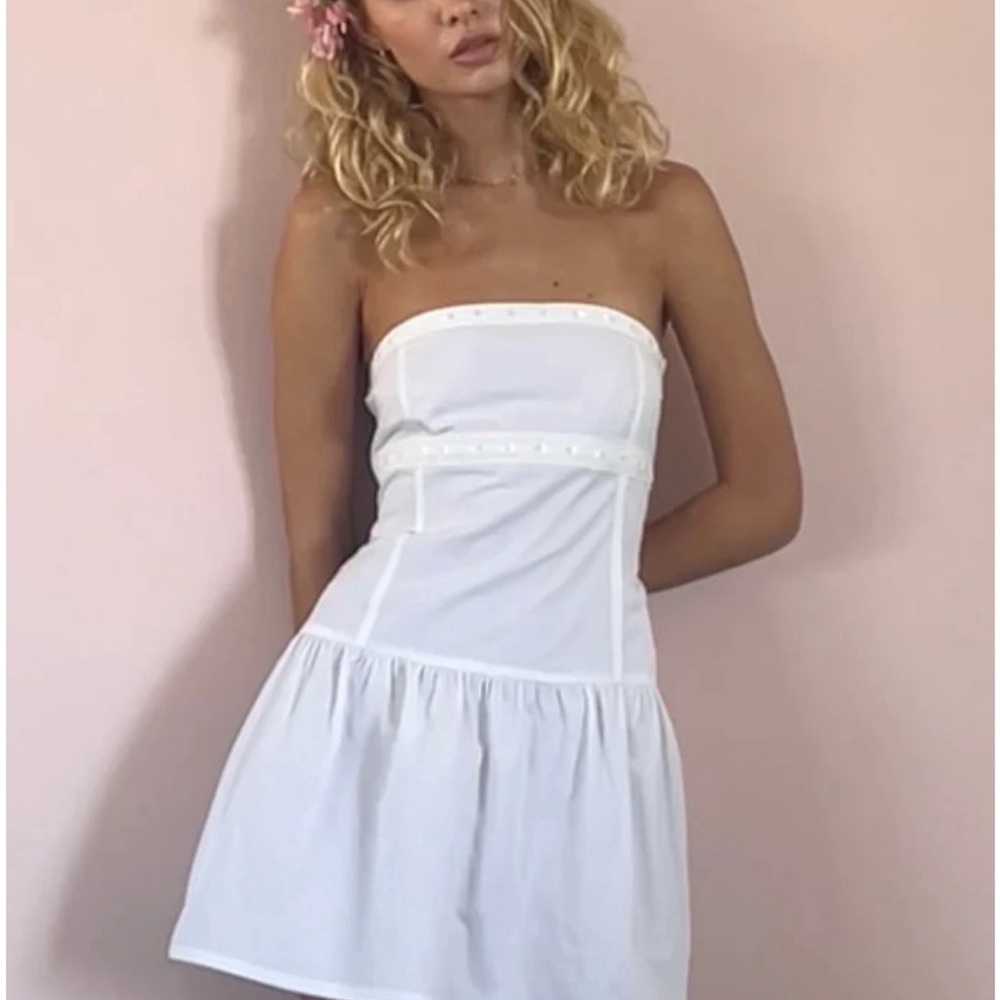 Motel Rocks Faelyn Bandeau Mini Dress in Poplin White
